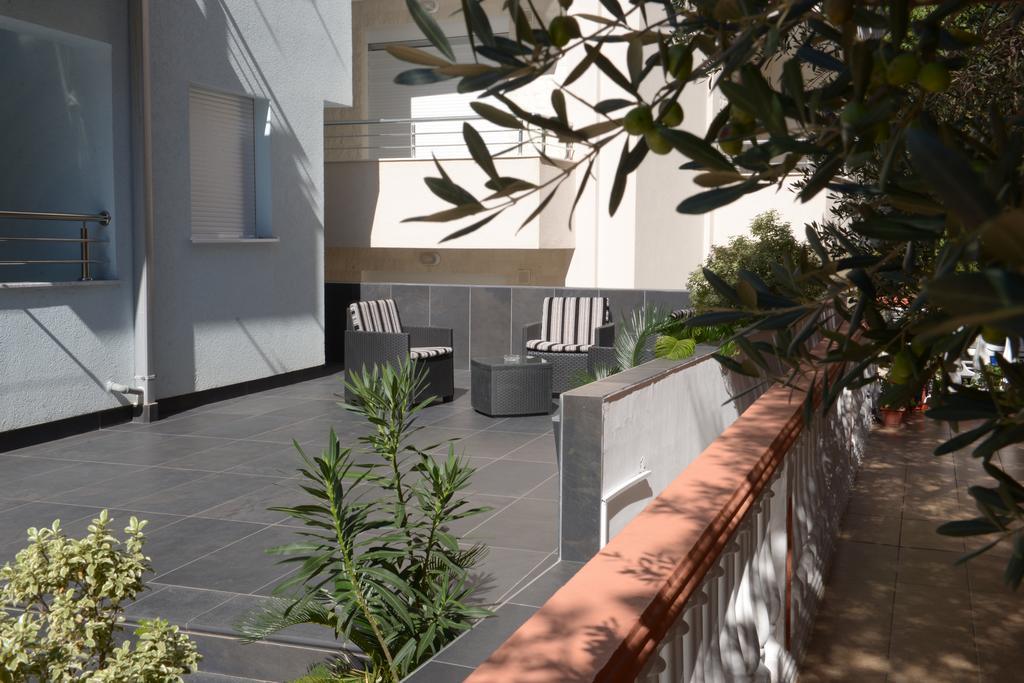 Apartmani Barovic Becici Exterior photo
